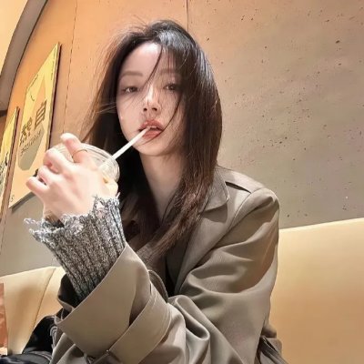 窗外是蓝星
